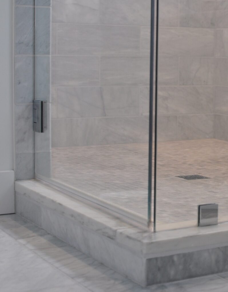 DM Interior Bathtub to Shower Professional in Ohio