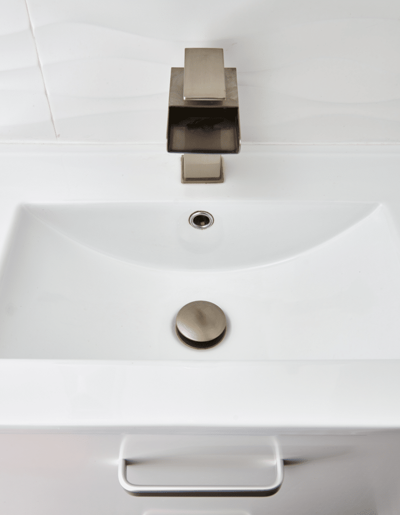 DM Interior Remodeling Vanity Vertical Faucet